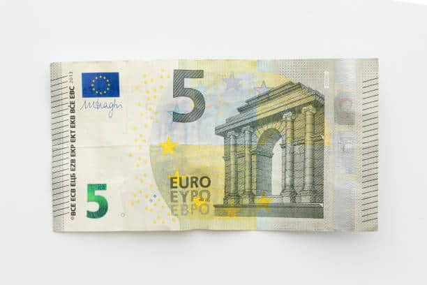 Lire la suite à propos de l’article Impact de l&rsquo;augmentation du SMIC sur la rémunération des agents fonctionnaires